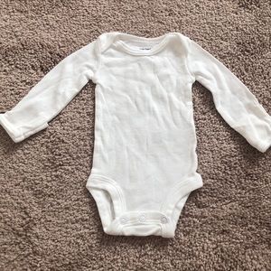 ✅NEW w/o Tags Carters Preemie Longsleeve Onesie